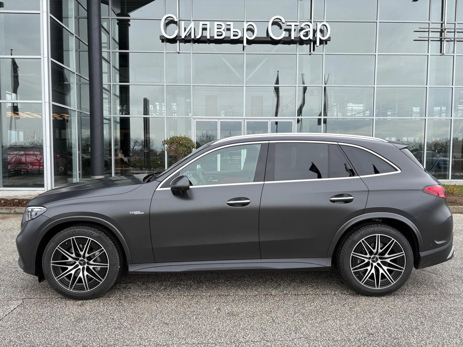 Mercedes-Benz GLC 43 AMG 4MATIC, снимка 3 - Автомобили и джипове - 53988944