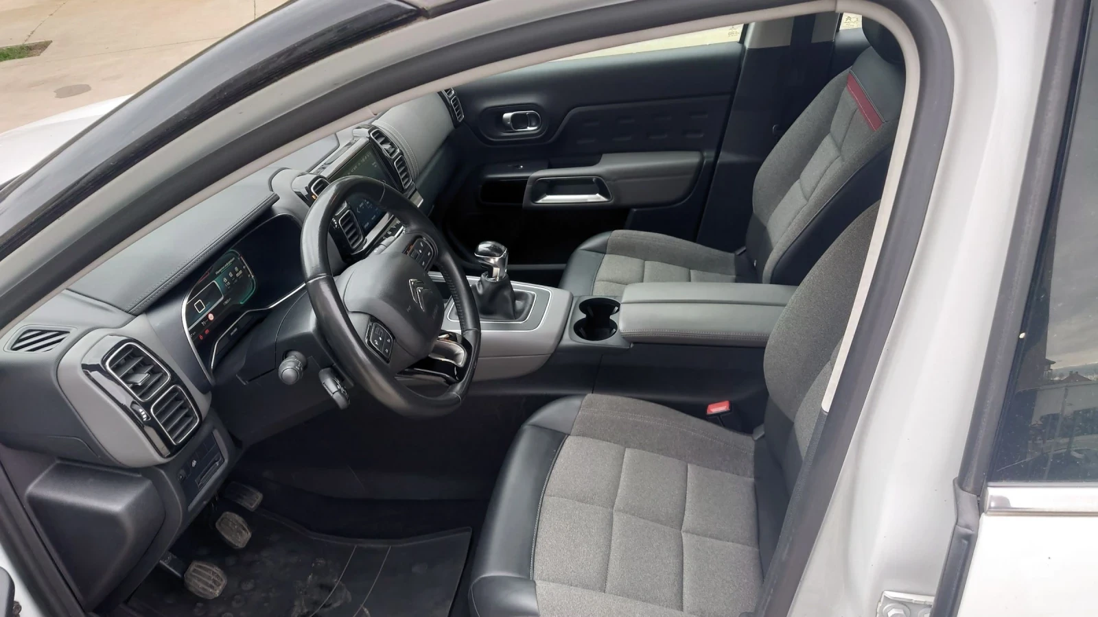 Citroen C5 Aircross 1.5 hdi, снимка 6 - Автомобили и джипове - 54039006