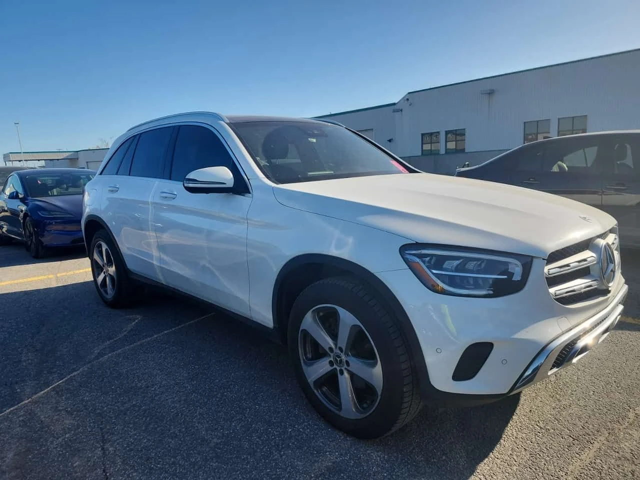 Mercedes-Benz GLC 300 ПОДГРЕВИ * ПАНО * KEYLESS * 360 * CARFAX, снимка 2 - Автомобили и джипове - 54341441