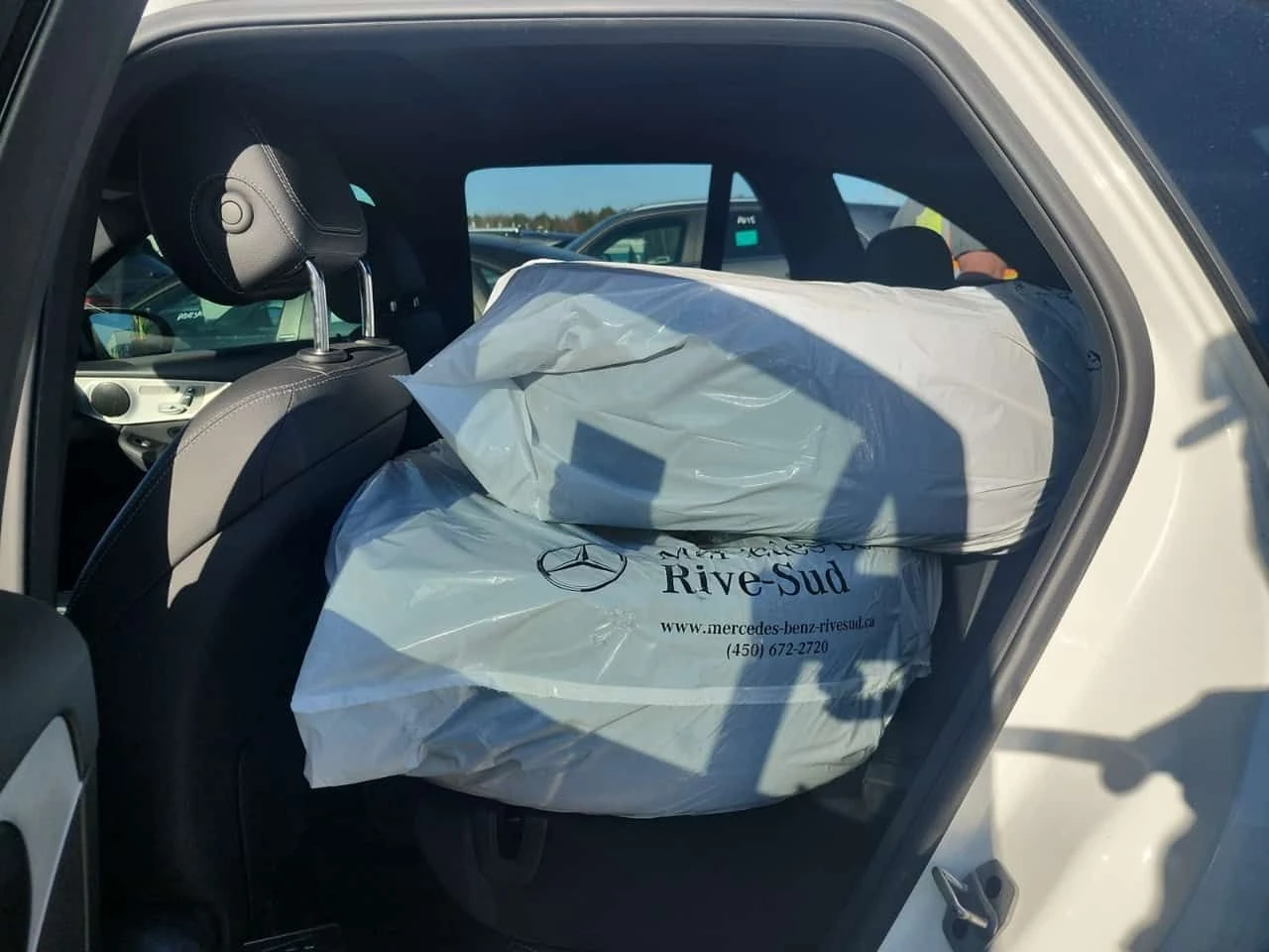 Mercedes-Benz GLC 300 ПОДГРЕВИ * ПАНО * KEYLESS * 360 * CARFAX, снимка 12 - Автомобили и джипове - 54341441