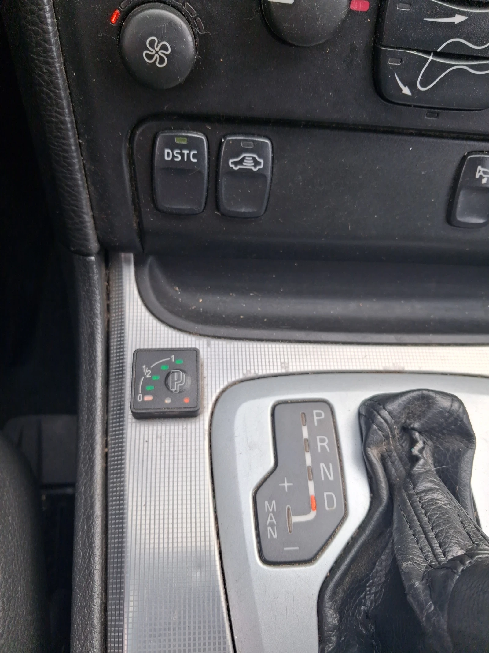 Volvo Xc90, снимка 8 - Автомобили и джипове - 54896736