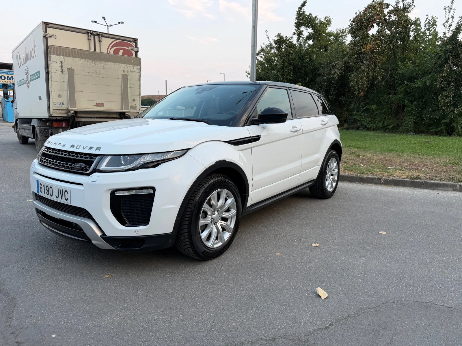 Land Rover Range Rover Evoque         2.0 Td4 HSE R-Dynamic, снимка 2 - Автомобили и джипове - 55727226