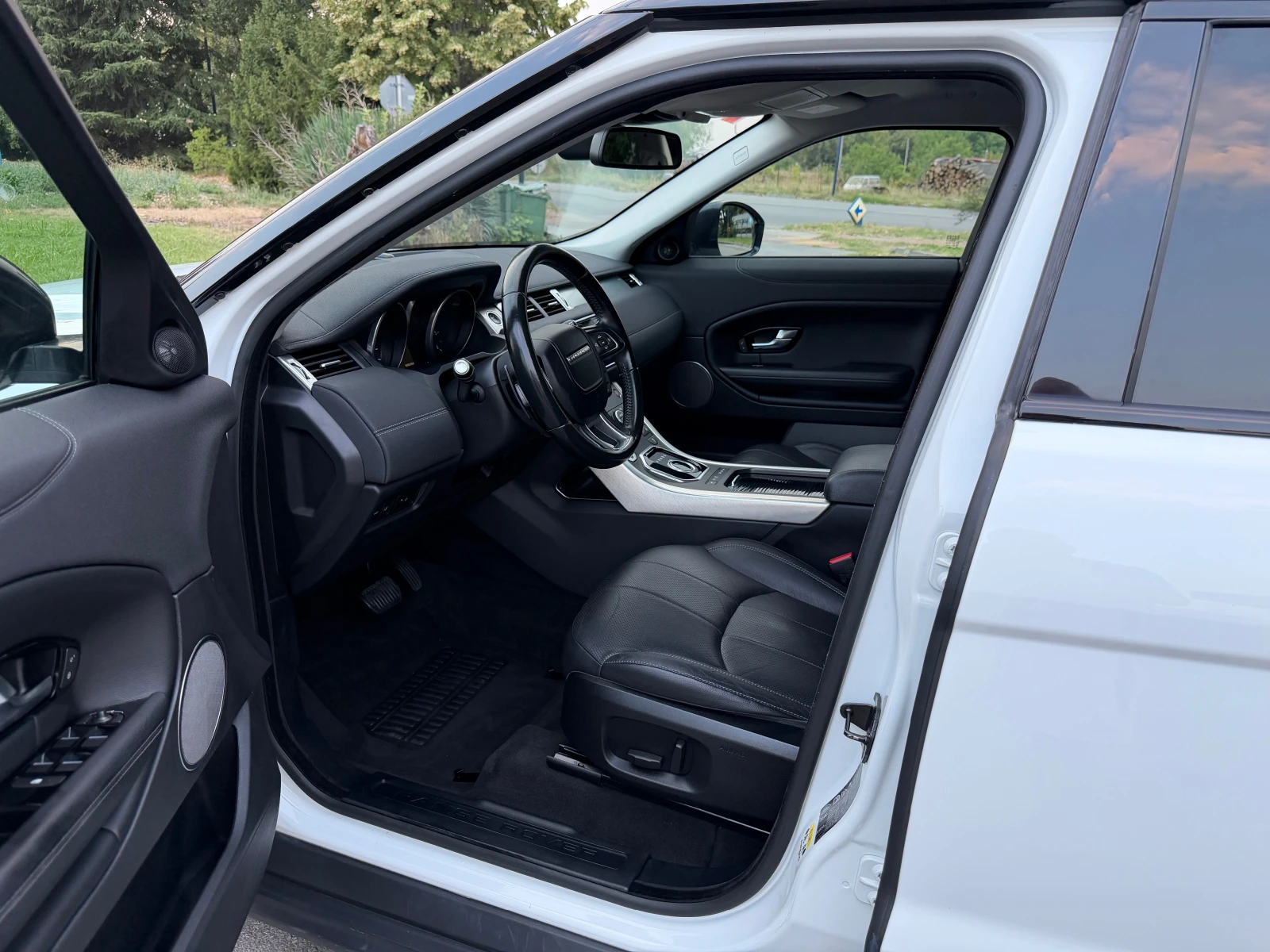 Land Rover Range Rover Evoque         2.0 Td4 HSE R-Dynamic, снимка 12 - Автомобили и джипове - 55727226