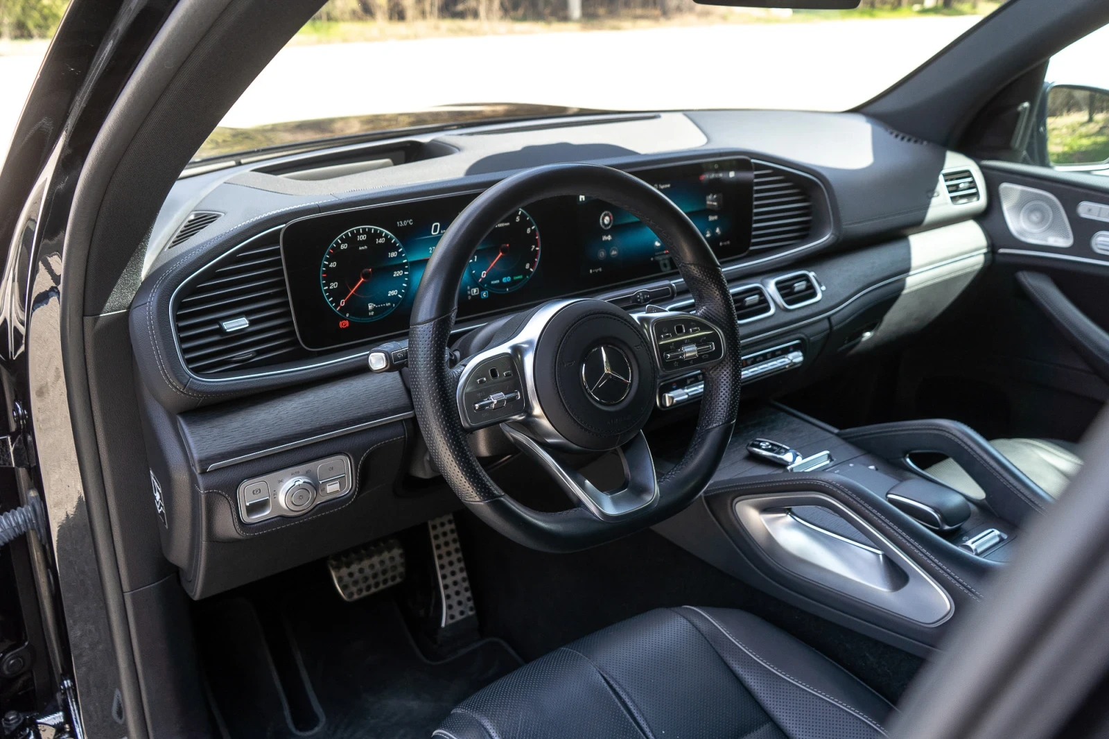 Mercedes-Benz GLS580, снимка 8 - Автомобили и джипове - 56108384