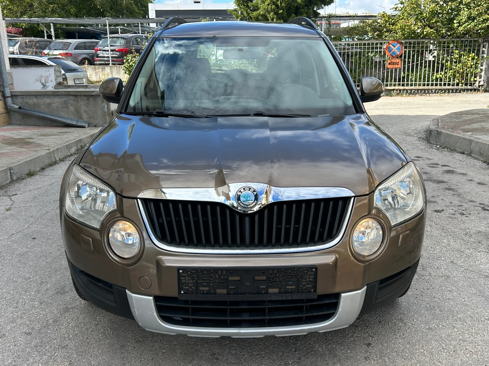 Skoda Yeti 1.2TSI 105k.c. КЛИМАТИК, снимка 2 - Автомобили и джипове - 56199827