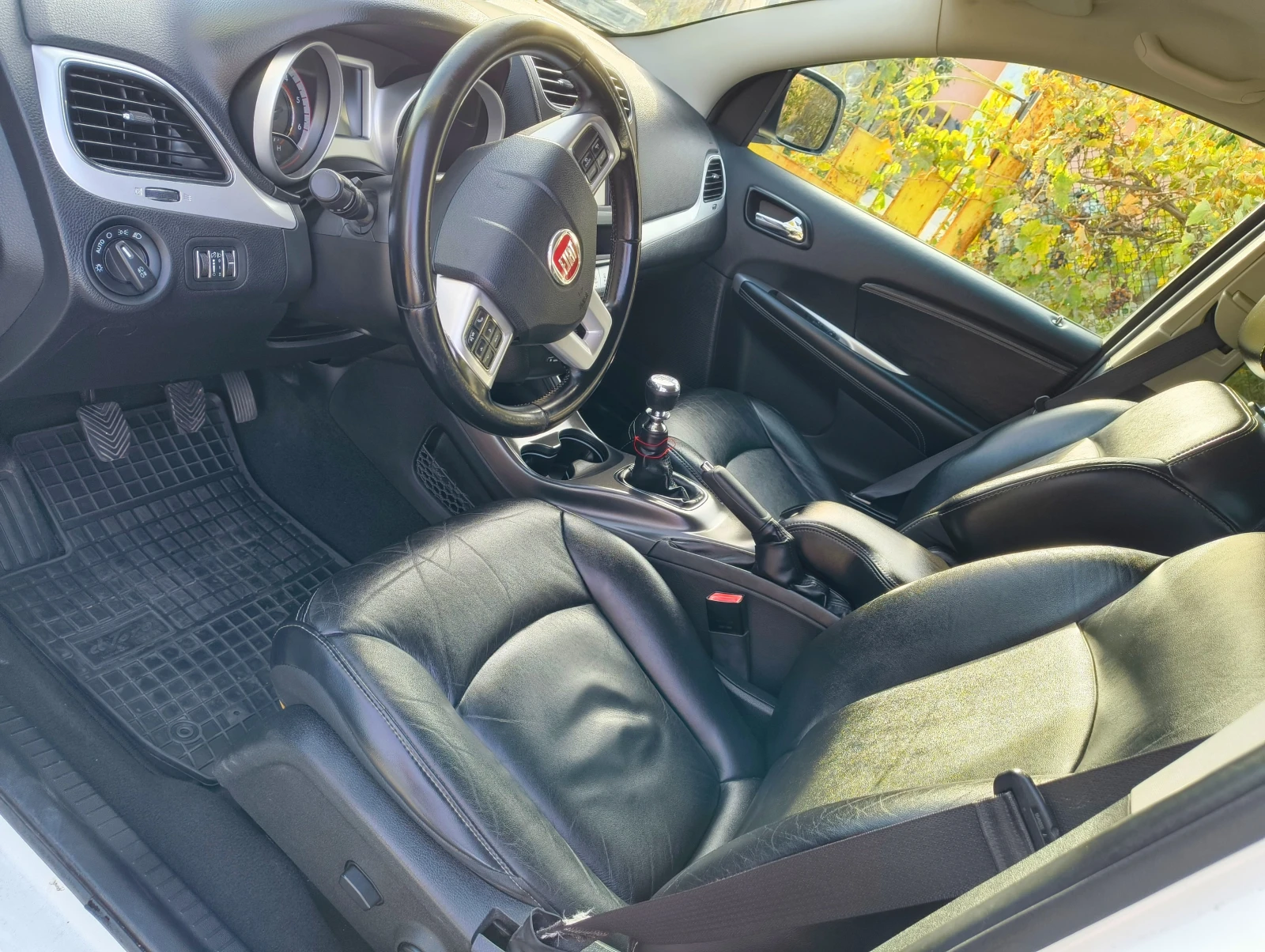 Fiat Freemont 2.0 , снимка 9 - Автомобили и джипове - 56400618