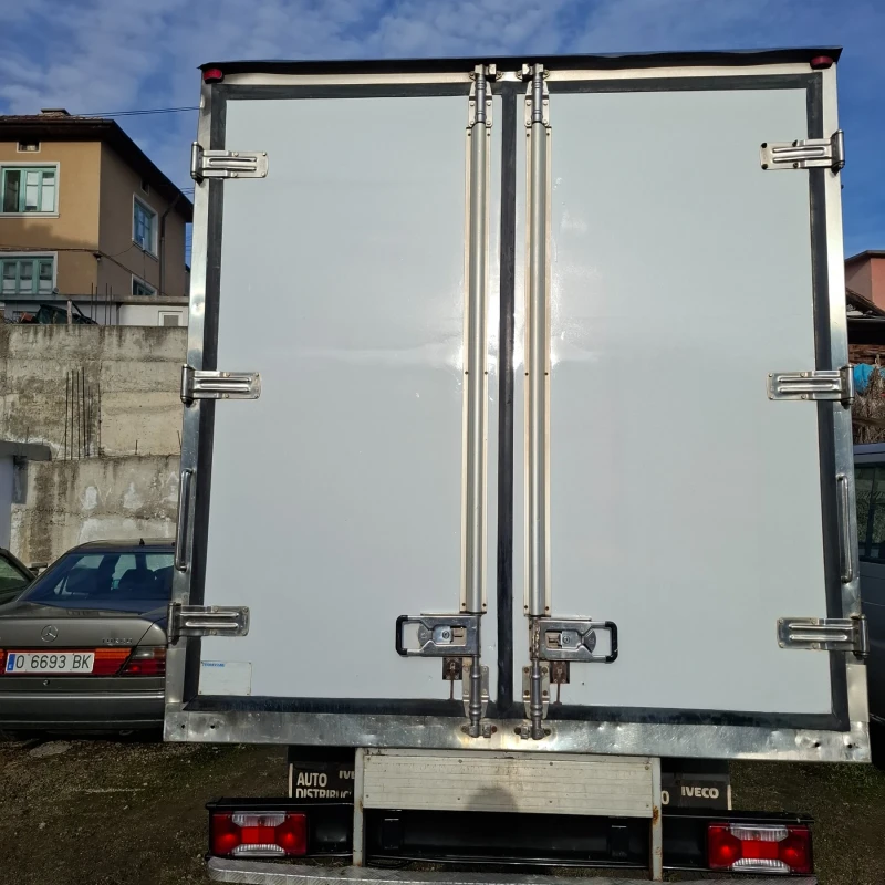 Iveco Daily 2.3HPI Хладилен, снимка 10 - Бусове и автобуси - 48853705