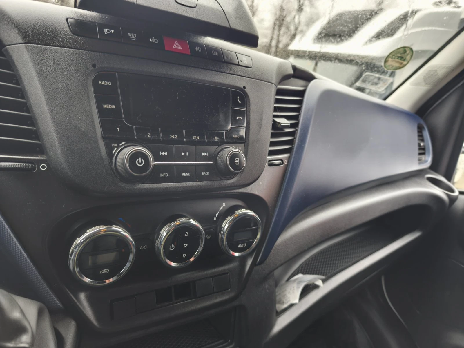 Iveco Daily ДВОЙНА КАБИНА ///  ЛИЗИНГ - изображение 10