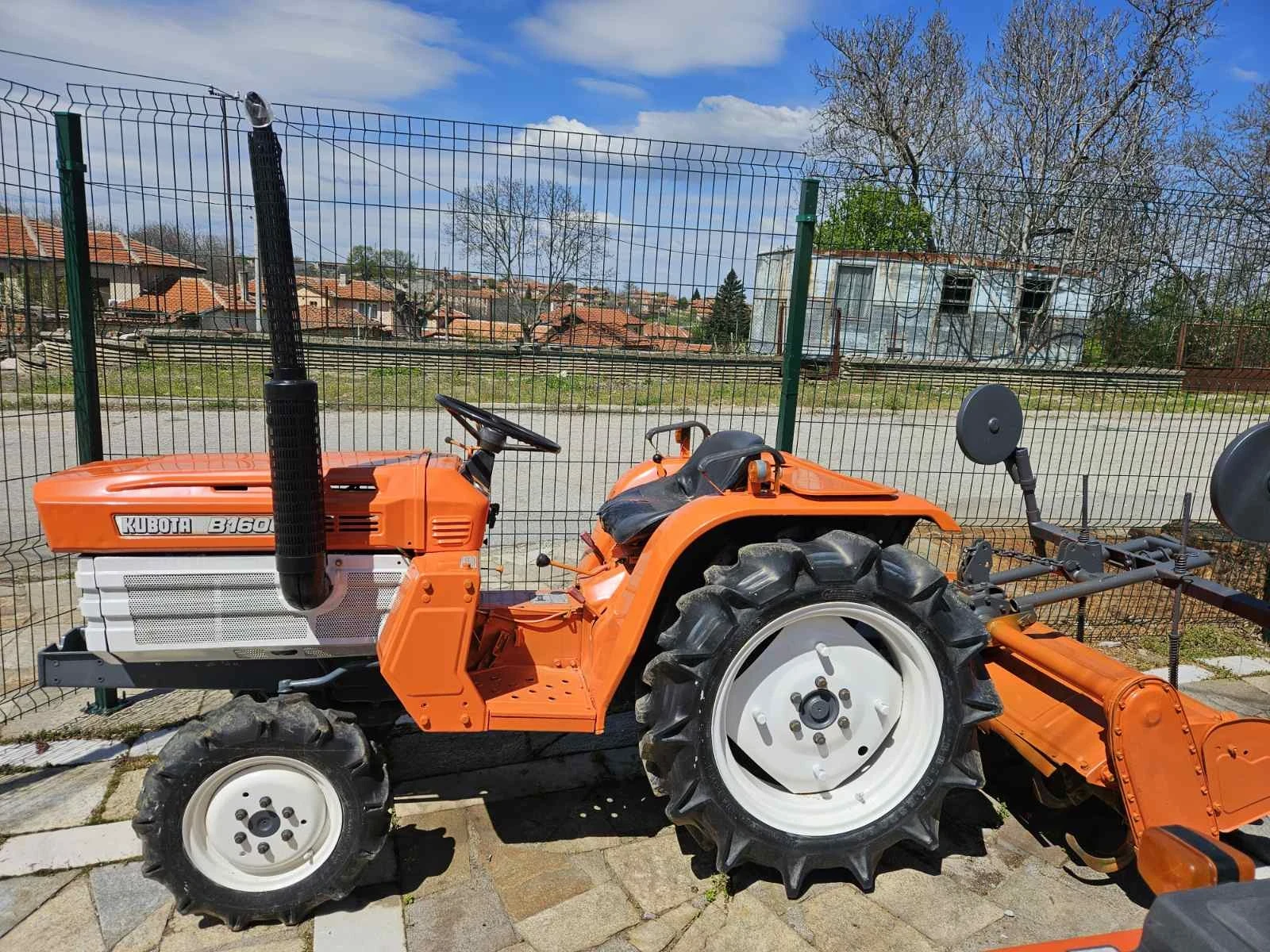 Трактор Yanmar KUBOTA-B1600, 4x4 - изображение 4
