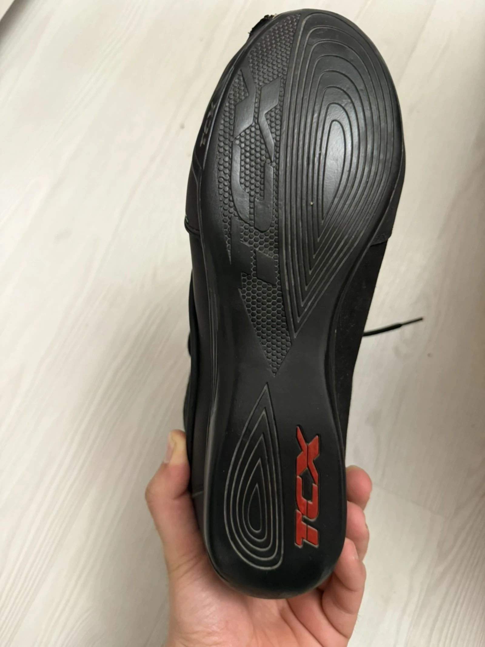 ����� ���� ������ TCX | Mobile.bg � ����������� 6