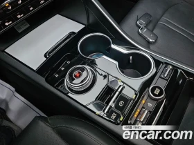 Kia K5, снимка 16