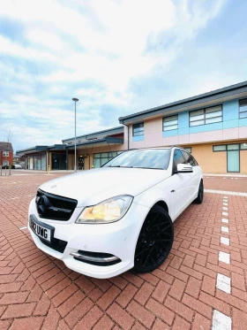 Mercedes-Benz C 220, снимка 2