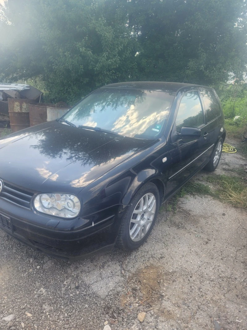 VW Golf, снимка 1 - Автомобили и джипове - 41577209