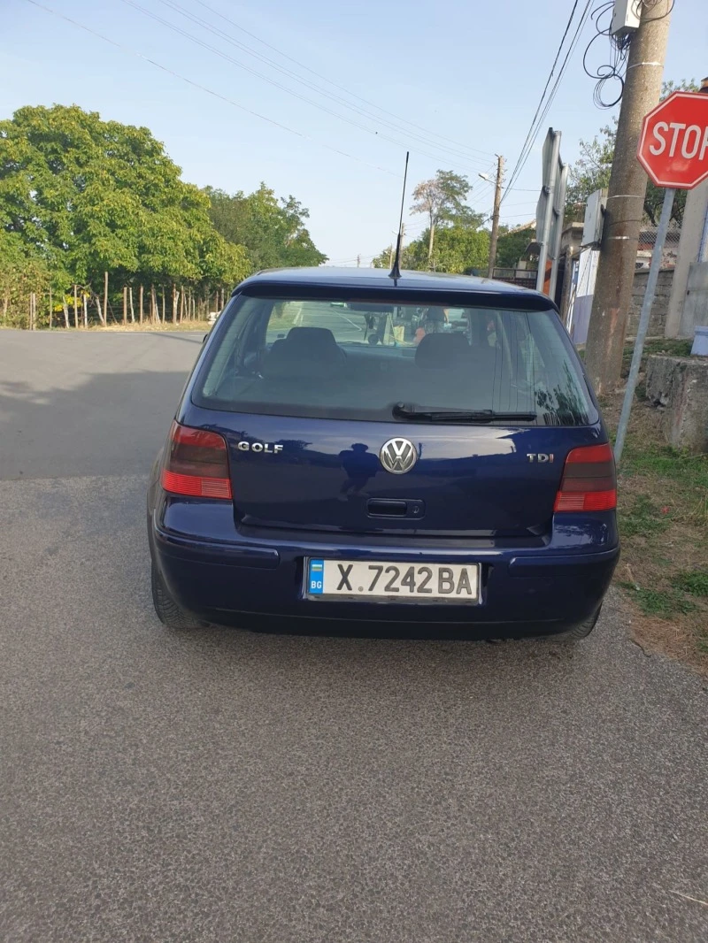 VW Golf 1.9tdi 110 kc., снимка 14 - Автомобили и джипове - 46540831