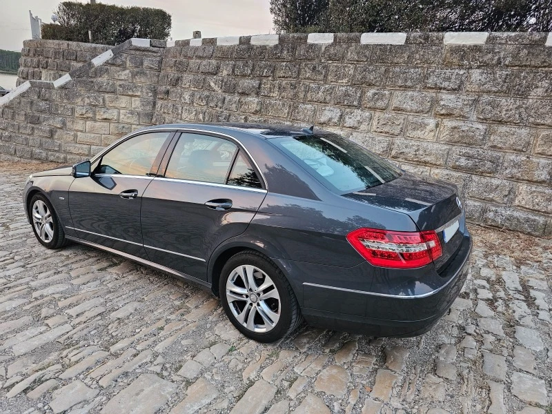 Mercedes-Benz E 200, снимка 5 - Автомобили и джипове - 47219411