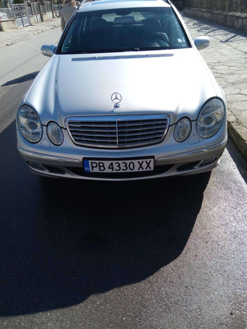 Mercedes-Benz E 320, снимка 1 - Автомобили и джипове - 46030844