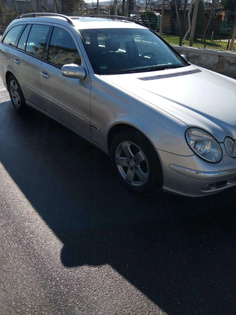 Mercedes-Benz E 320, снимка 3 - Автомобили и джипове - 46590837