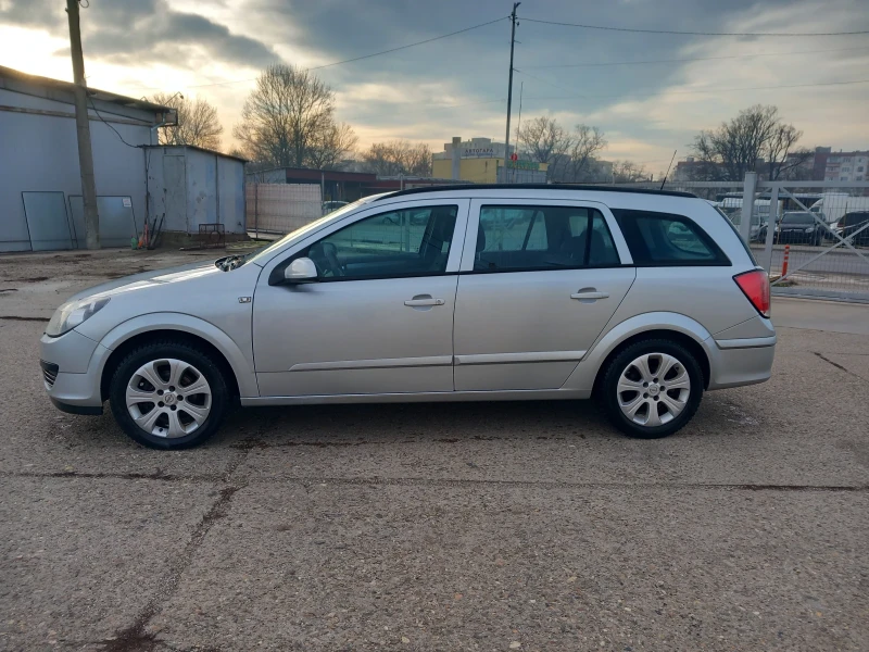 Opel Astra 1, 4 бензинче., снимка 10 - Автомобили и джипове - 48536248