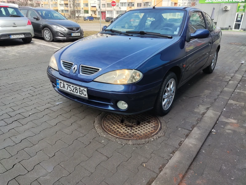 Renault Megane Coach 1.4 16v, снимка 8 - Автомобили и джипове - 49276090