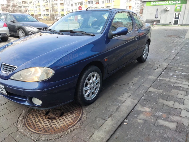 Renault Megane Coach 1.4 16v, снимка 7 - Автомобили и джипове - 49276090