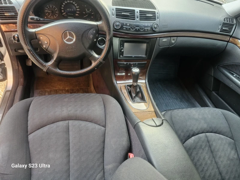 Mercedes-Benz E 220 2, 2CDI, снимка 9 - Автомобили и джипове - 51630231