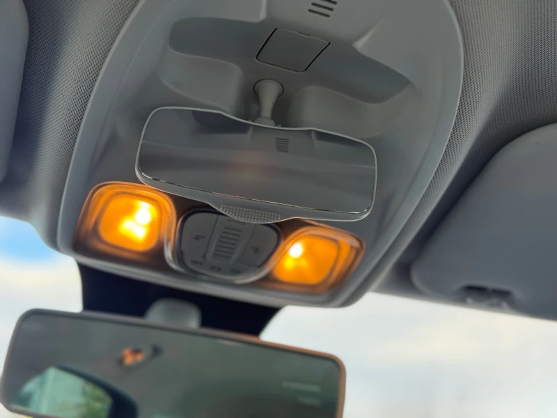 Fiat 500L 1.6 Multijet* ПЕРФЕКТЕН* , снимка 17 - Автомобили и джипове - 52201271