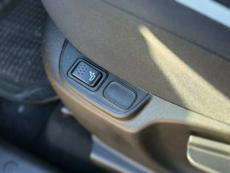 Fiat 500L 1.6 Multijet* ПЕРФЕКТЕН* , снимка 13 - Автомобили и джипове - 52201271