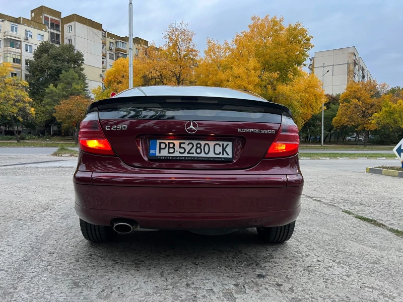 Mercedes-Benz C 230, снимка 10 - Автомобили и джипове - 52478026