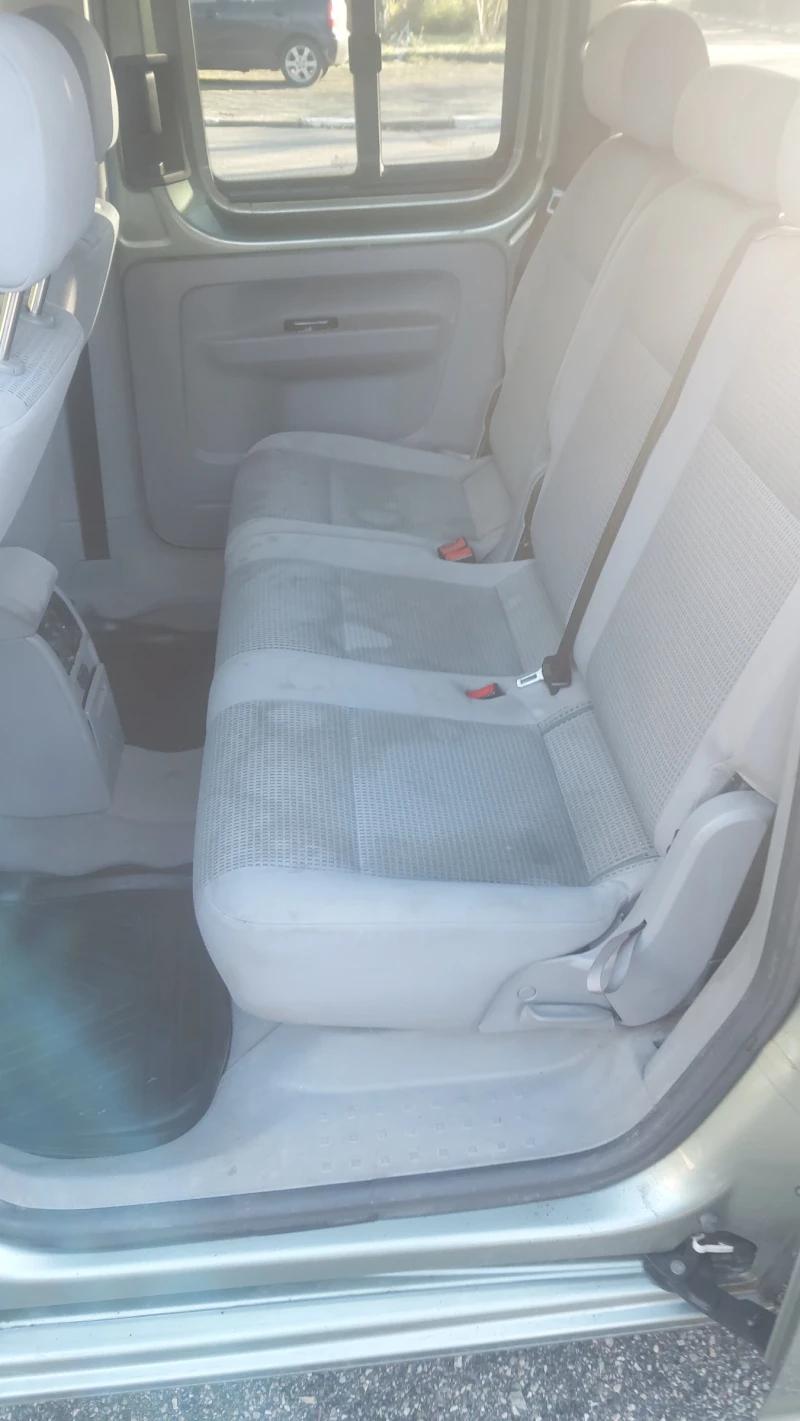 VW Caddy, снимка 11 - Автомобили и джипове - 52860921