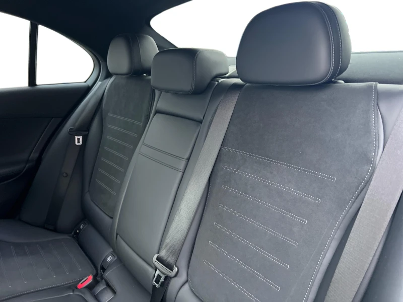 Mercedes-Benz C 200 4MATIC, снимка 12 - Автомобили и джипове - 53004918