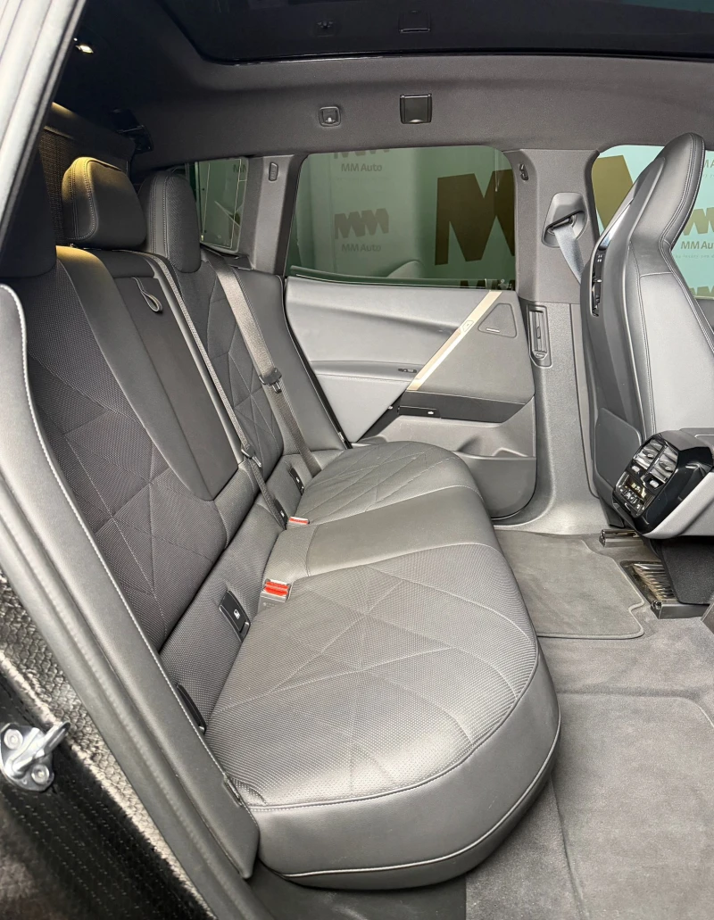 BMW iX 40 xDrive* SkyLounge* H/K* SoftClose, снимка 12 - Автомобили и джипове - 53538247