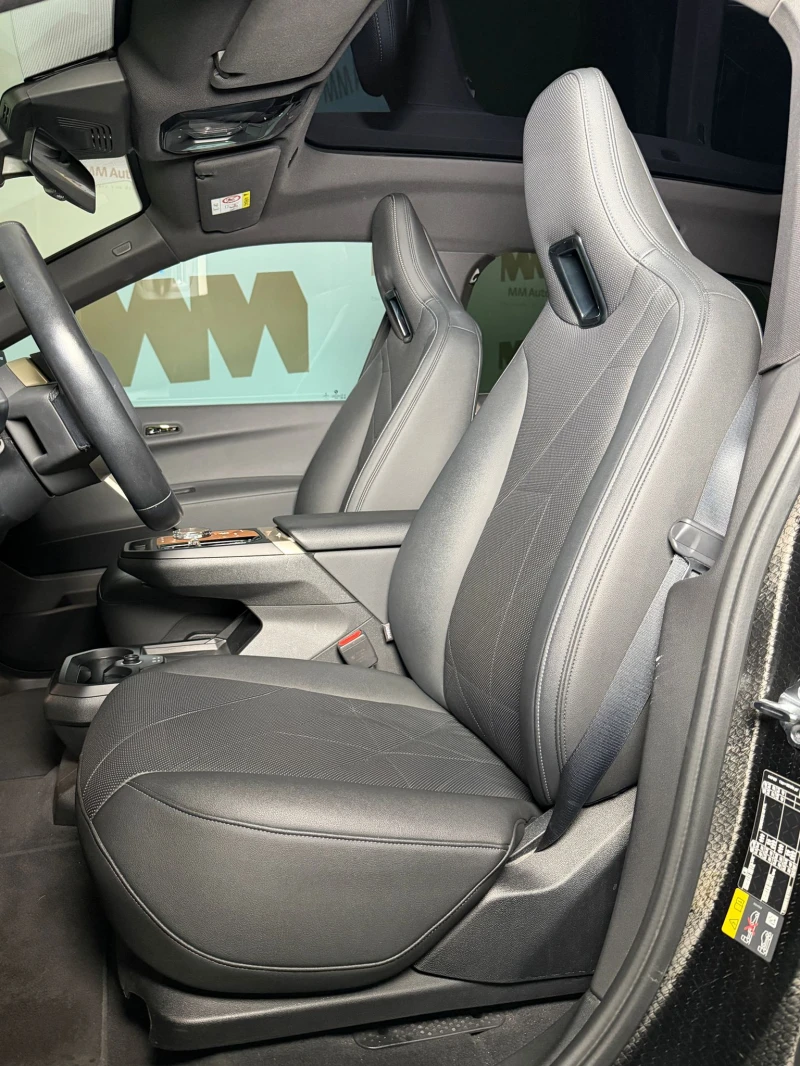 BMW iX 40 xDrive* SkyLounge* H/K* SoftClose, снимка 8 - Автомобили и джипове - 53538247