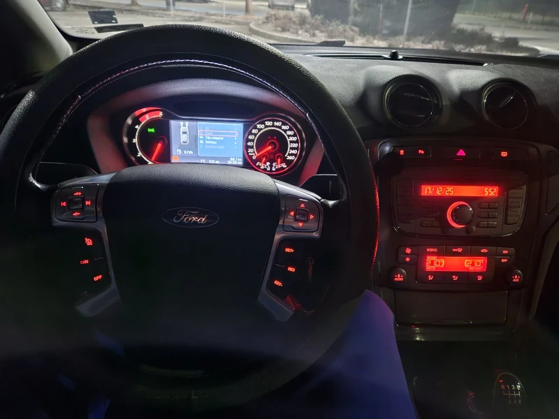 Ford Mondeo 1.8TDCI - TITANIUM, снимка 10 - Автомобили и джипове - 53587500