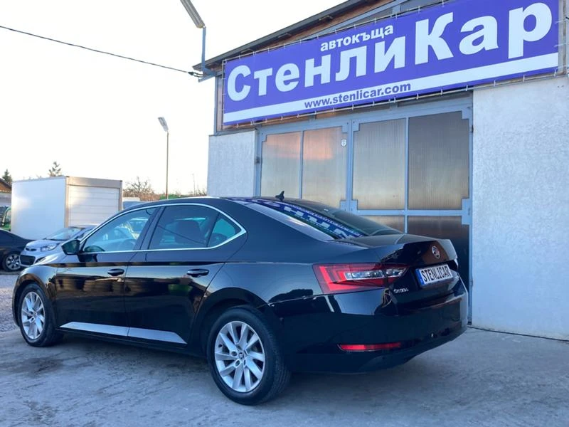 Skoda Superb СОБСТВЕН ЛИЗИНГ И СИГУРНО ОДОБРЕНИЕ, снимка 2 - Автомобили и джипове - 35395715