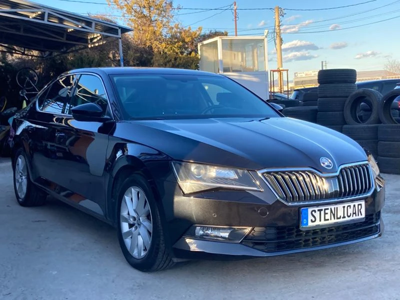 Skoda Superb 1.6TDI + АВТОМАТИК, снимка 5 - Автомобили и джипове - 35395715