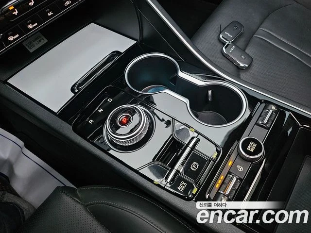 Kia K5, снимка 16 - Автомобили и джипове - 56089263