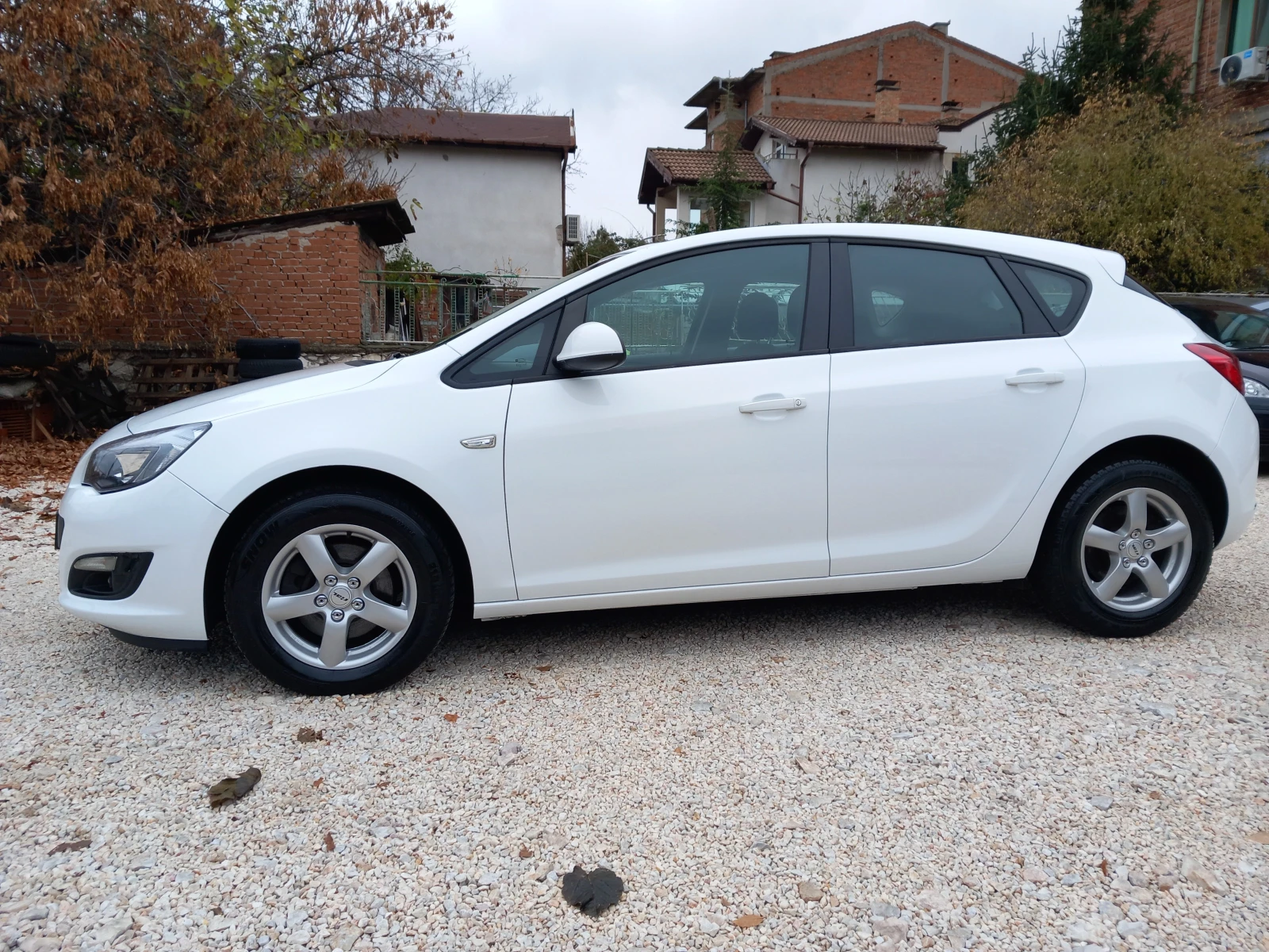 Opel Astra 1.6CDTI Facelift камера - изображение 6