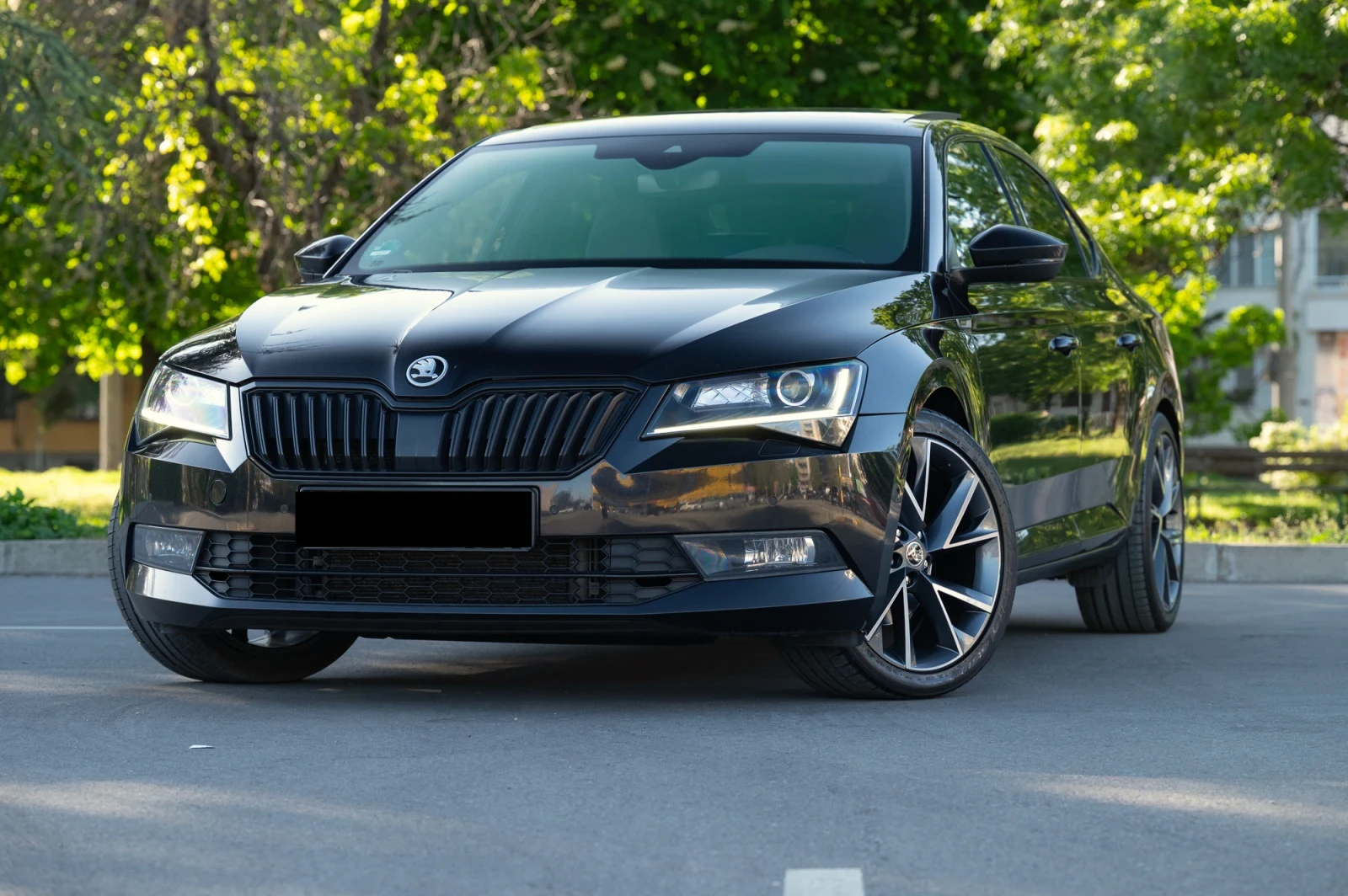Skoda Superb Sportline 2.0 TDI 4x4 - изображение 3