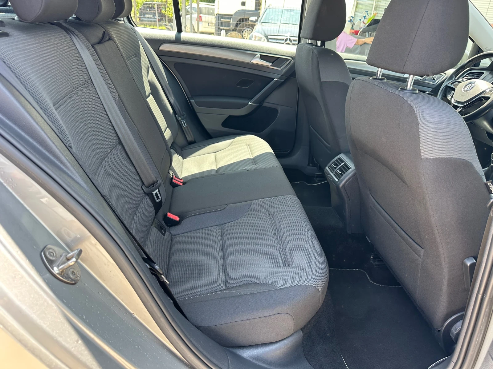 VW Golf 1.4TSI  - изображение 10