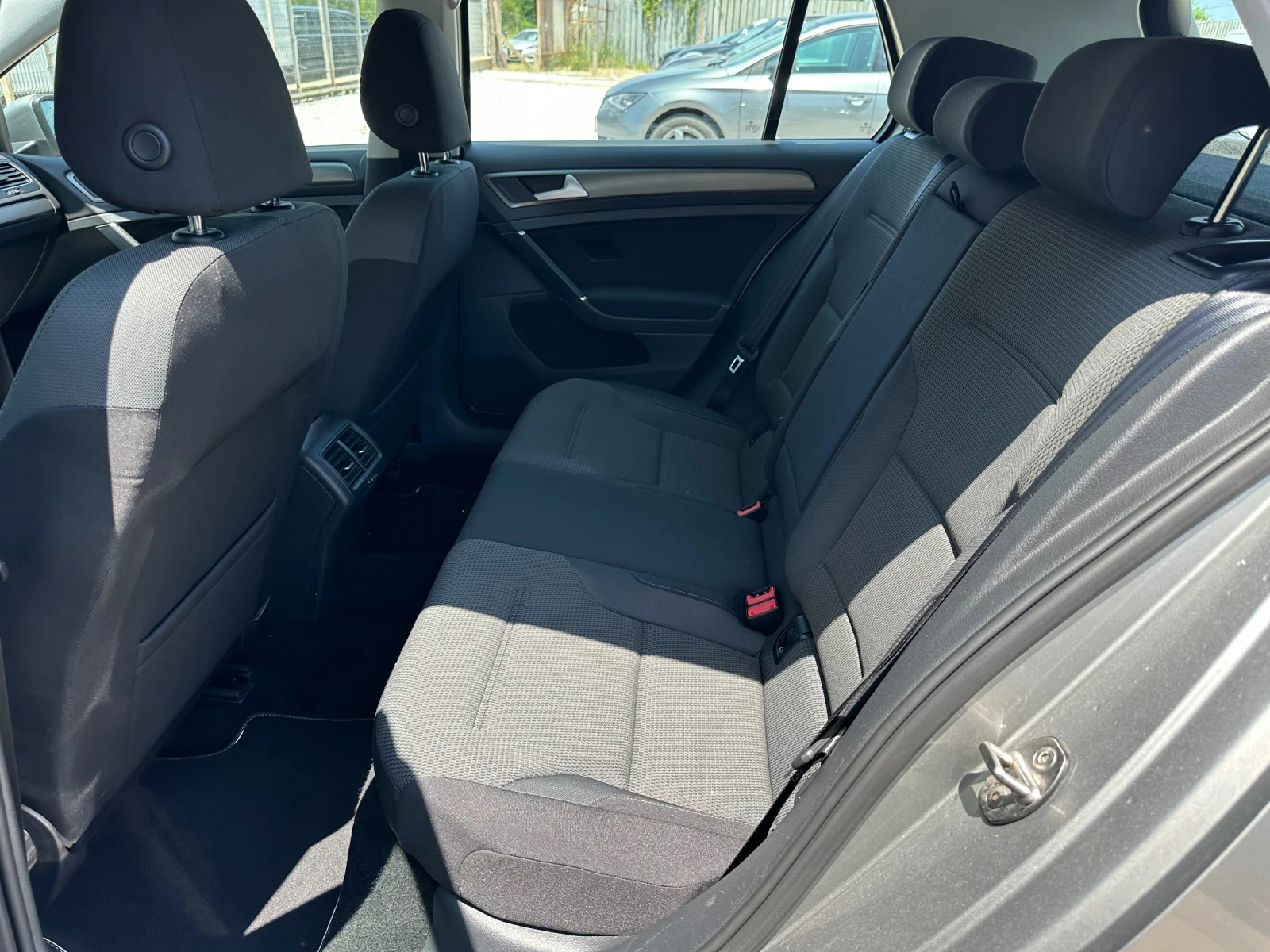 VW Golf 1.4TSI  - изображение 8