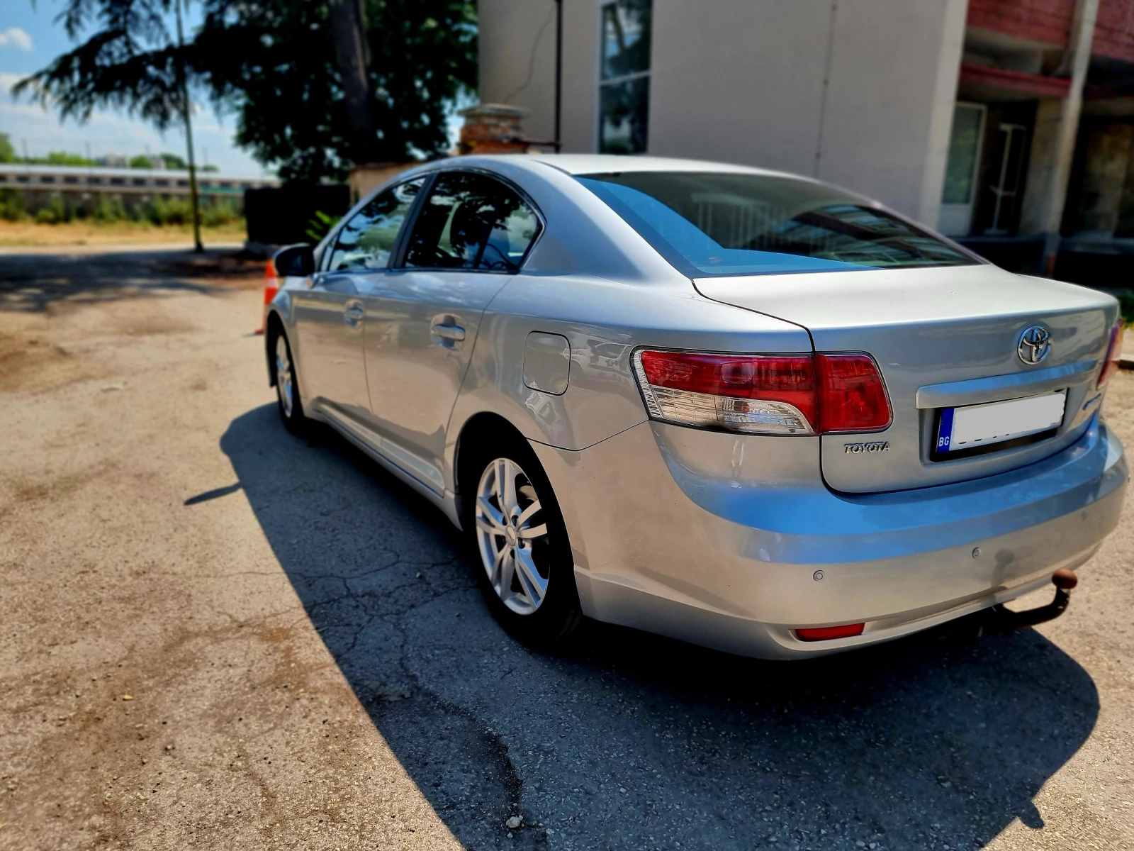 Toyota Avensis  - изображение 5
