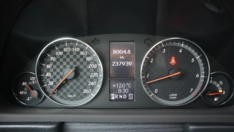 Mercedes-Benz CLC 143* AC* PDC* КОЖА* AUT* F1* 18 - изображение 10