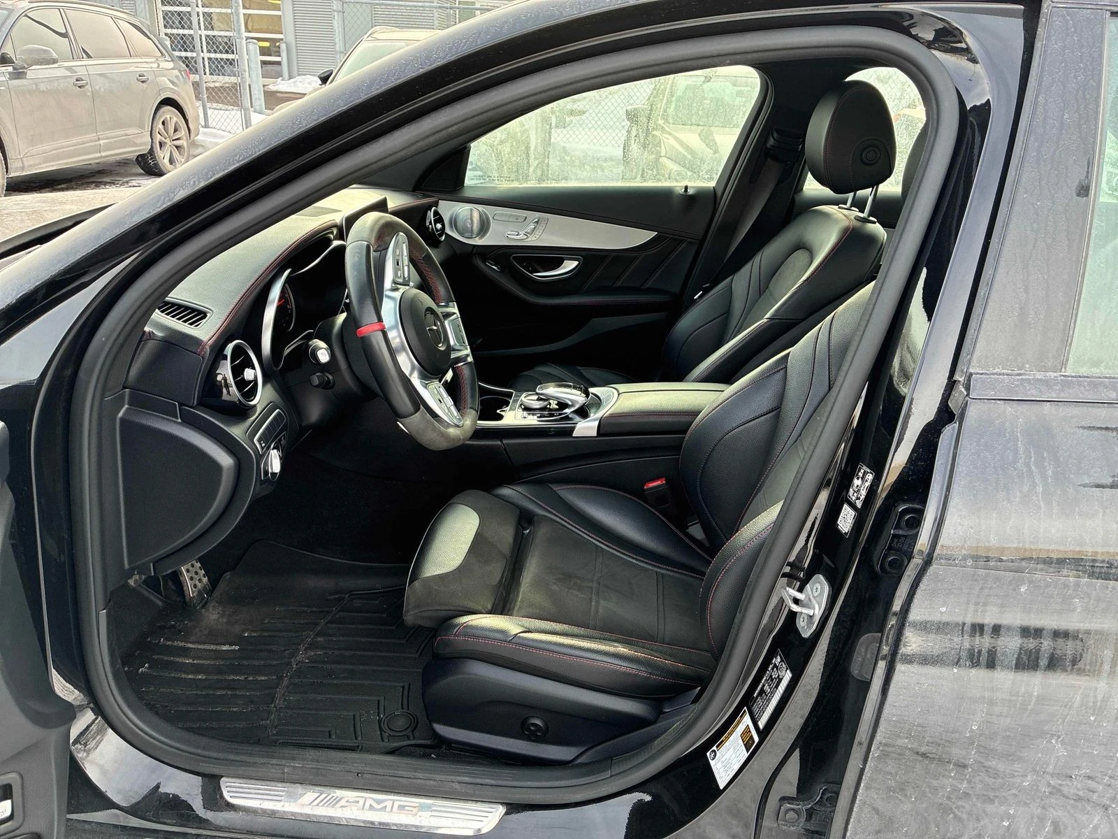 Mercedes-Benz C 43 AMG 4MATIC С РЕГИСТРАЦИЯ & АВТО КРЕДИТ  - изображение 9