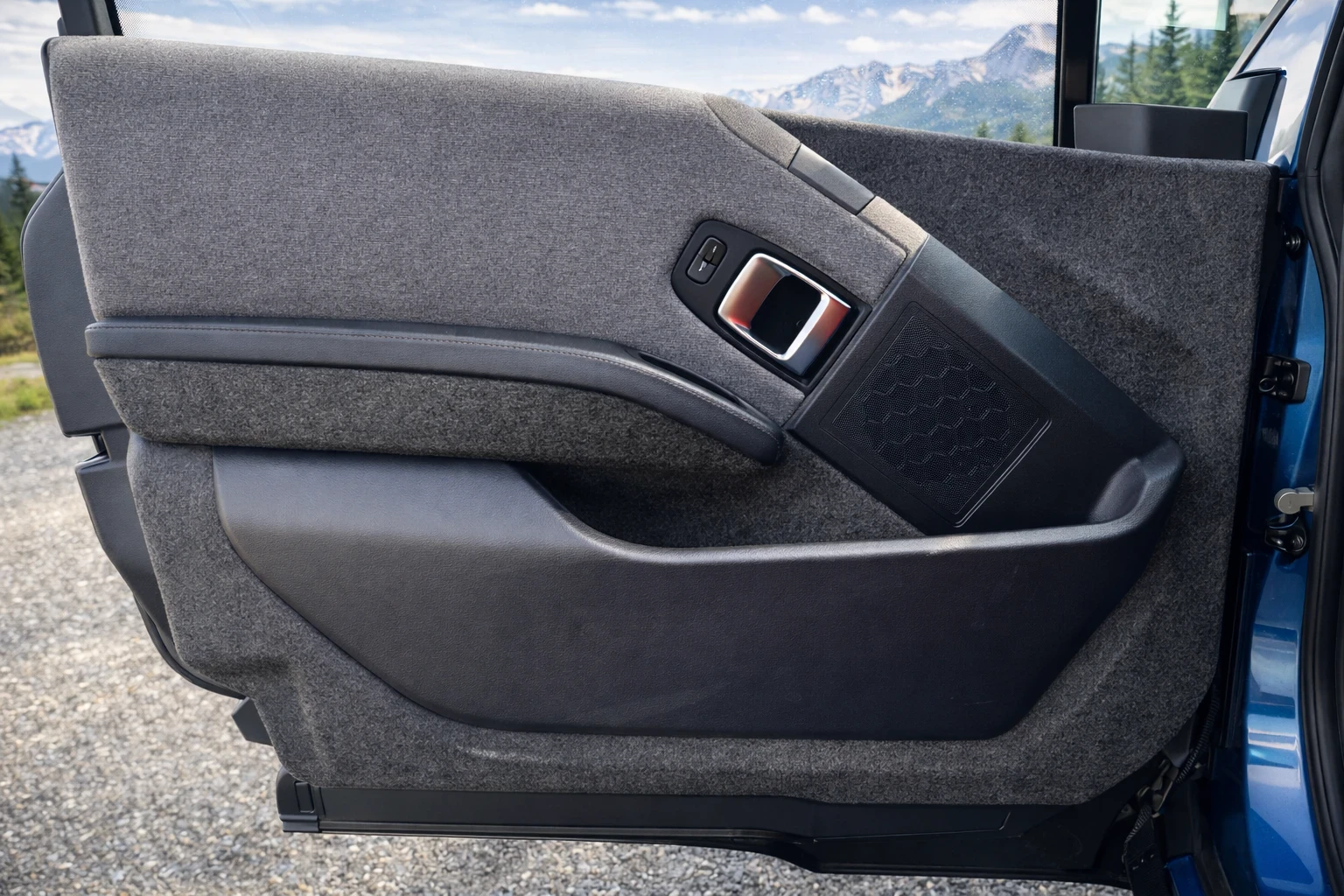 BMW i3 120ah Термопомпа, снимка 11 - Автомобили и джипове - 54090654