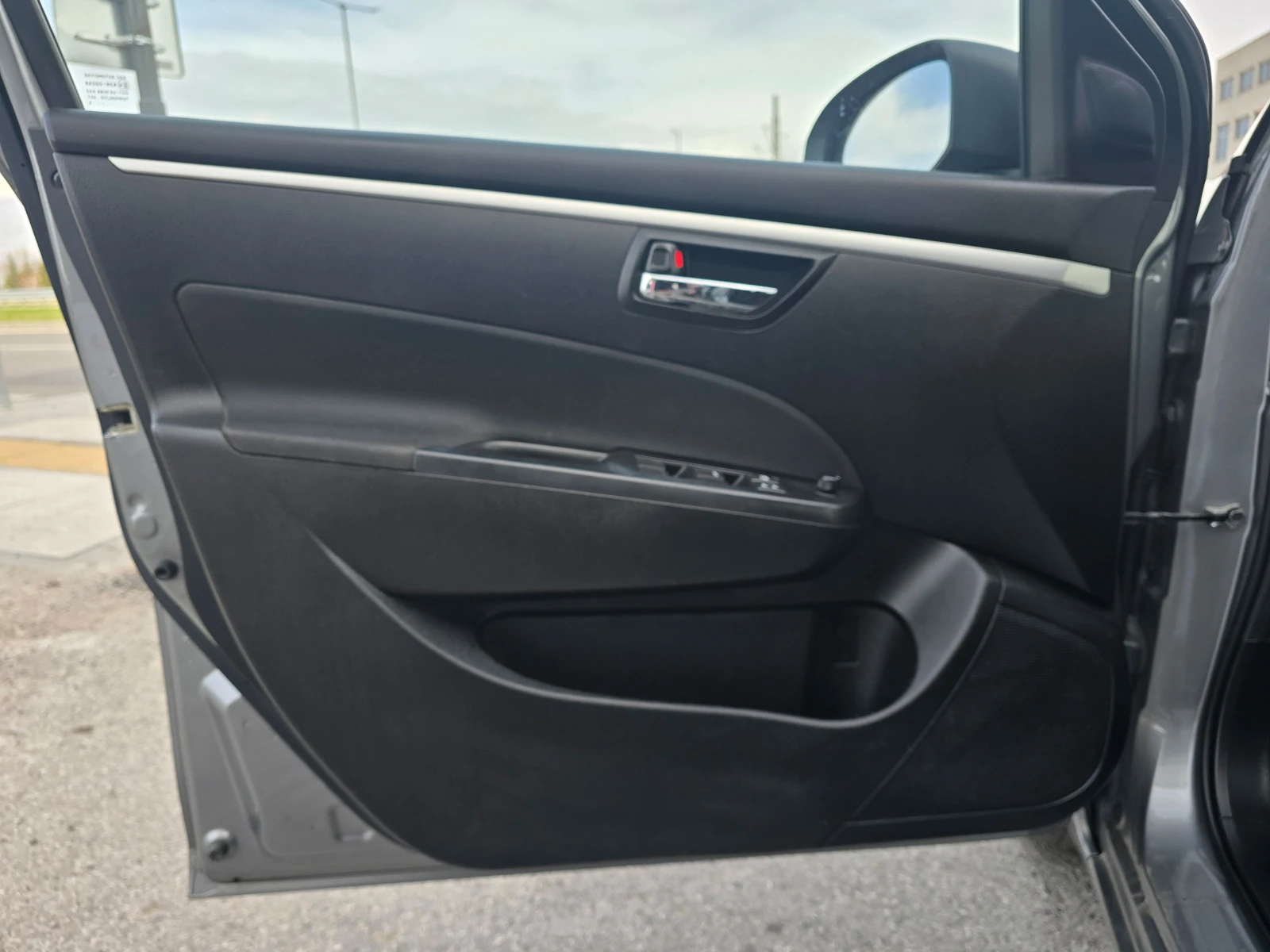 Suzuki Swift 1.2i / Euro 6, снимка 14 - Автомобили и джипове - 54239561