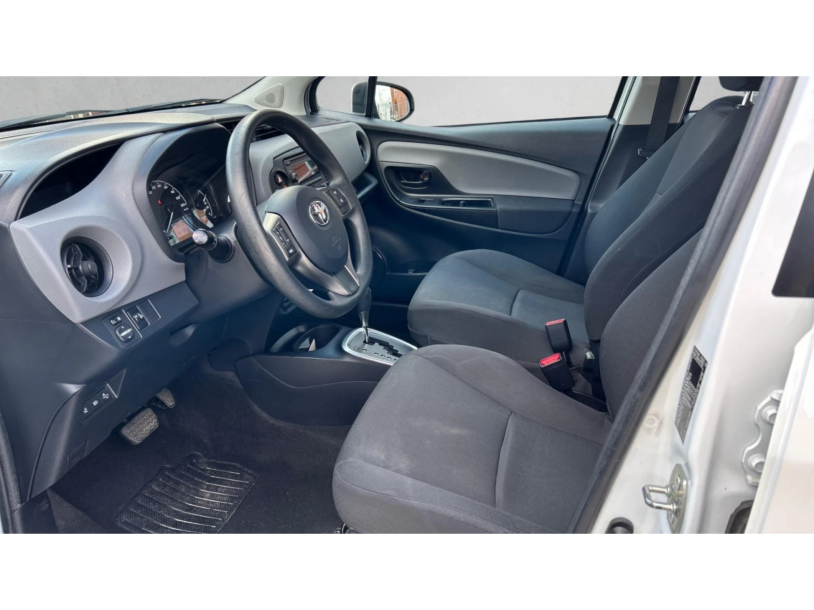 Toyota Yaris 1.5 HSD, ������� ������ �� 222   | Mobile.bg � ����������� 11