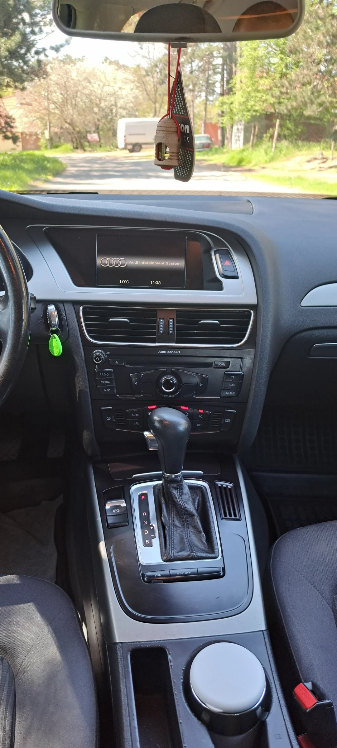 Audi A4 A4 1.8T, снимка 6 - Автомобили и джипове - 54300865