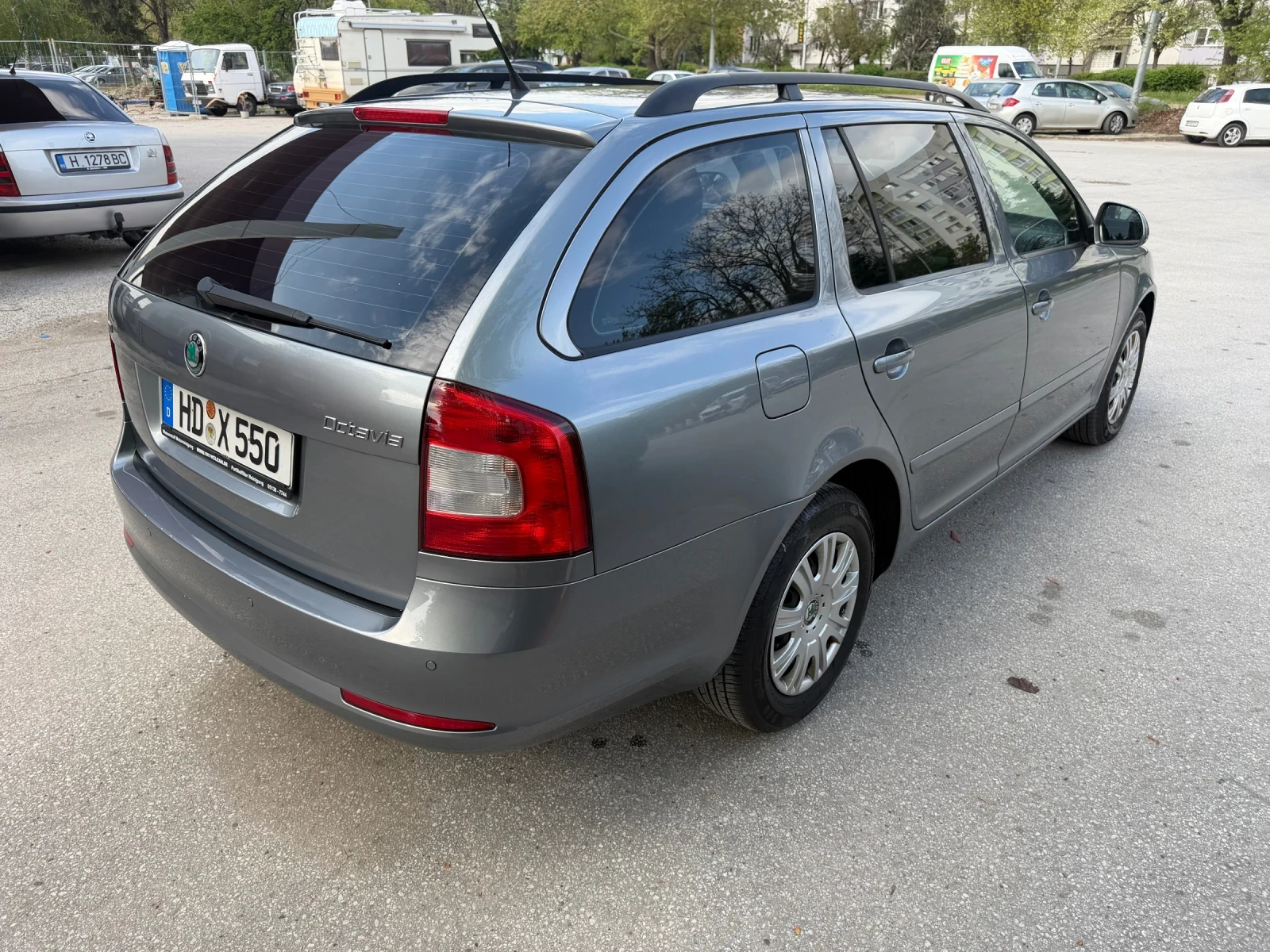 Skoda Octavia 1.6TDI, снимка 4 - Автомобили и джипове - 54436381