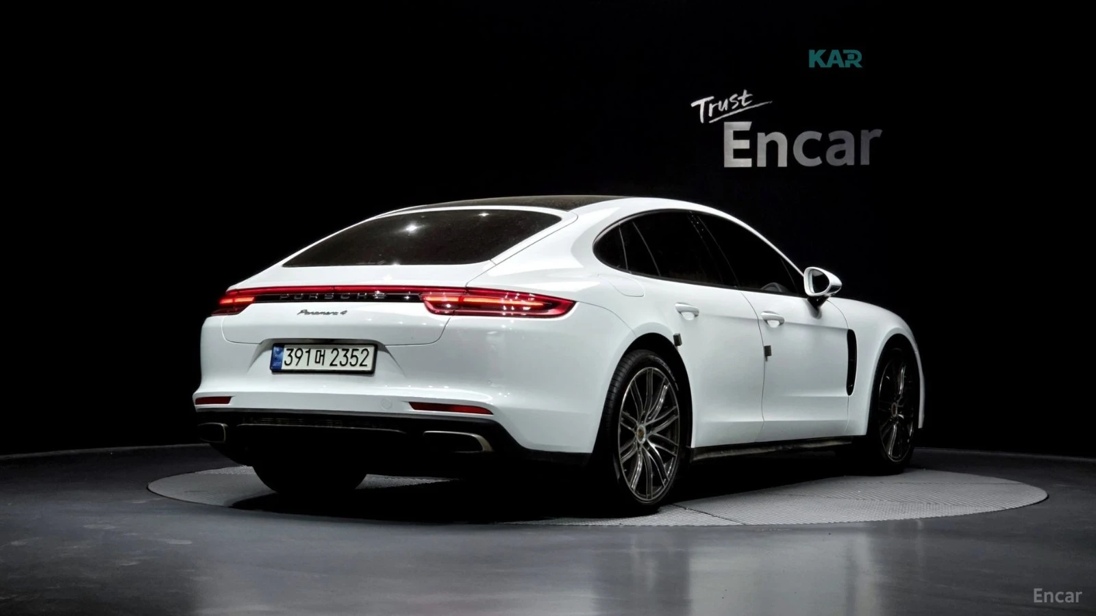 Porsche Panamera AWD* 3.0* ОБДУХВАНЕ* 360* КАМЕРИ* ПАНО* , снимка 3 - Автомобили и джипове - 54576940