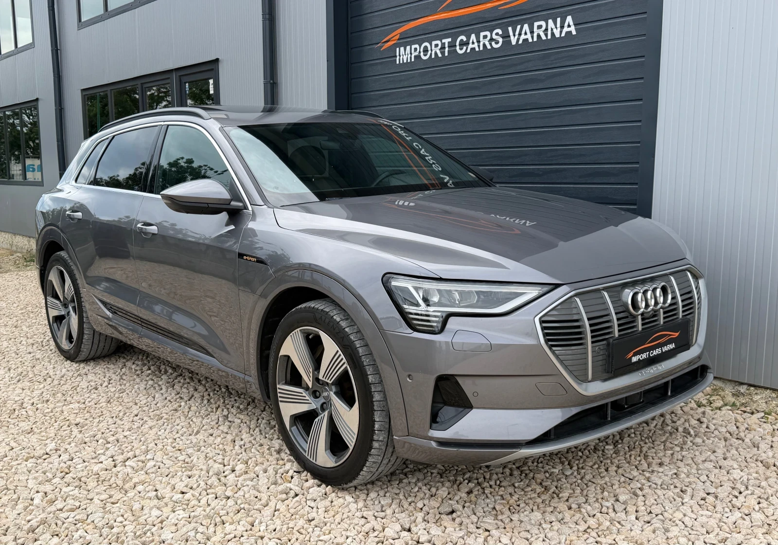 Audi E-Tron 55 Quattro 2019 Head up Panorama, снимка 3 - Автомобили и джипове - 54840186